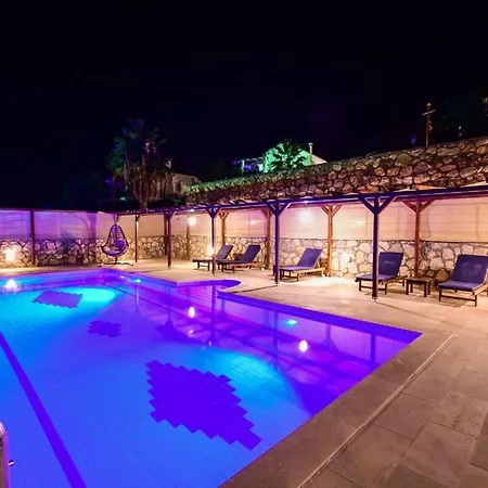 Villa Exclusive 4 Bedroom Villa, 1006