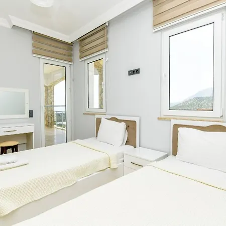 Villa Exclusive 4 Bedroom Villa, 1006 *