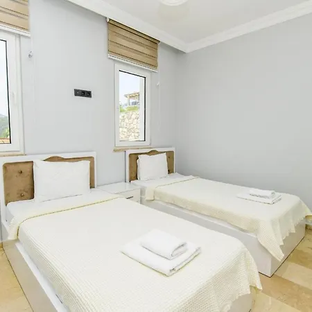 Villa Exclusive 4 Bedroom Villa, 1006